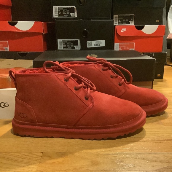 Mens Red UGG Suede Chukka Boots Size 11 - Picture 1 of 15